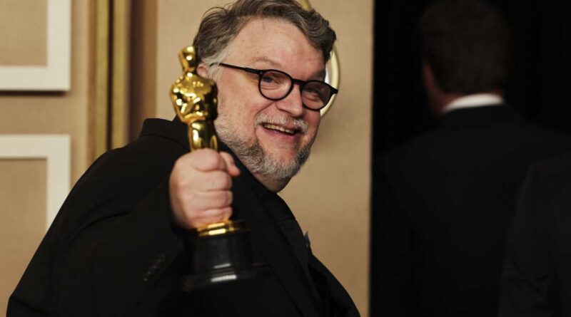 Guillermo del toro y su nuevo Oscar